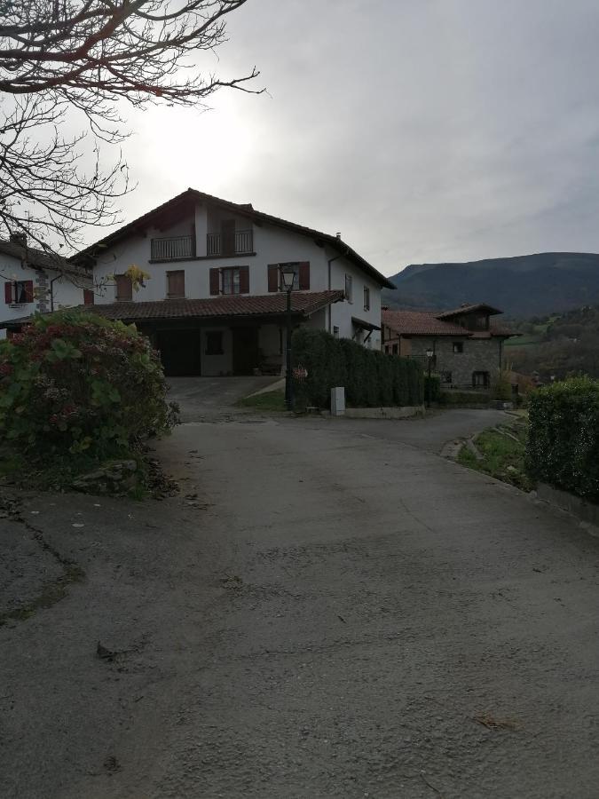 Casa Rural Soroa Landetxea Arantza Exterior photo